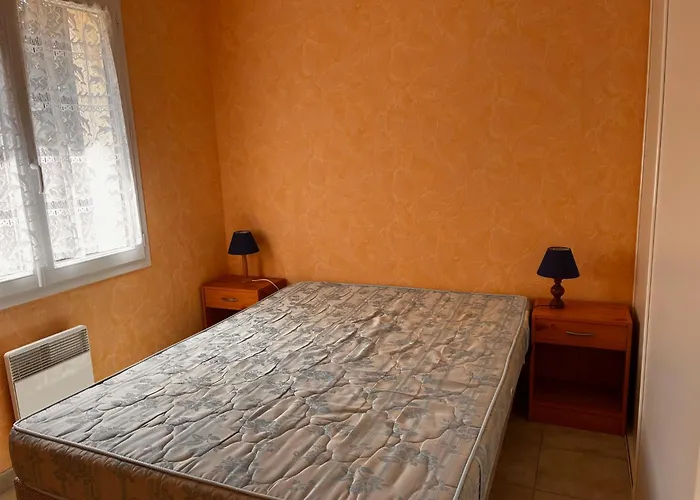 Les Ecureuils - 3 Minutes A Pied De La Tatil Evi *